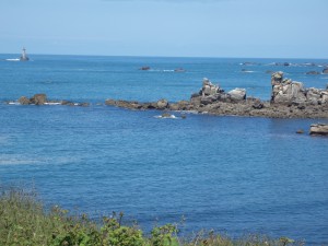 phare et rochers à Porspoder